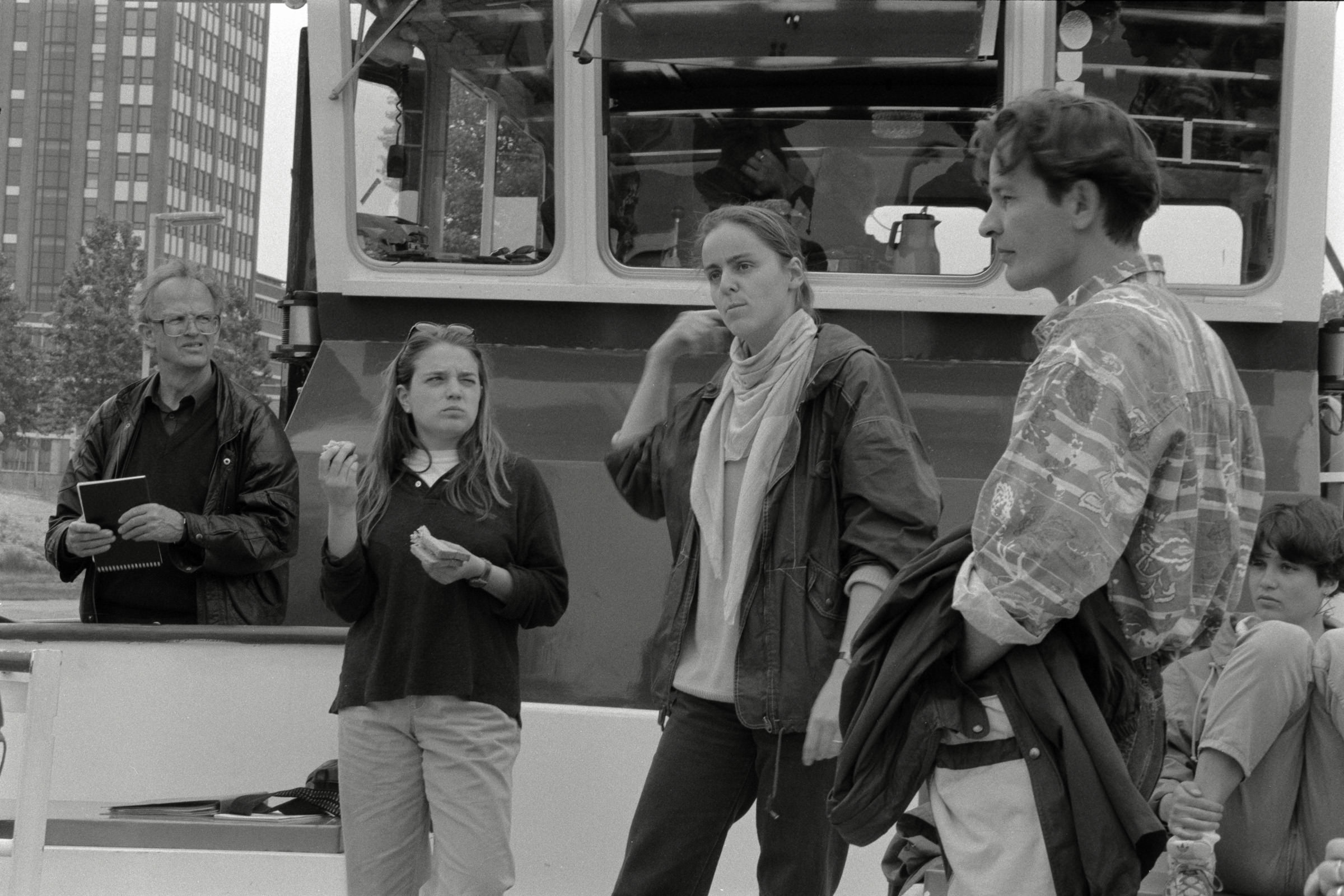 AHP F1992 06 001 sc250507 img29 NLP